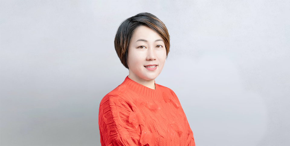 OD·综合体育总裁龙平芳 OD·综合体育总裁龙平芳